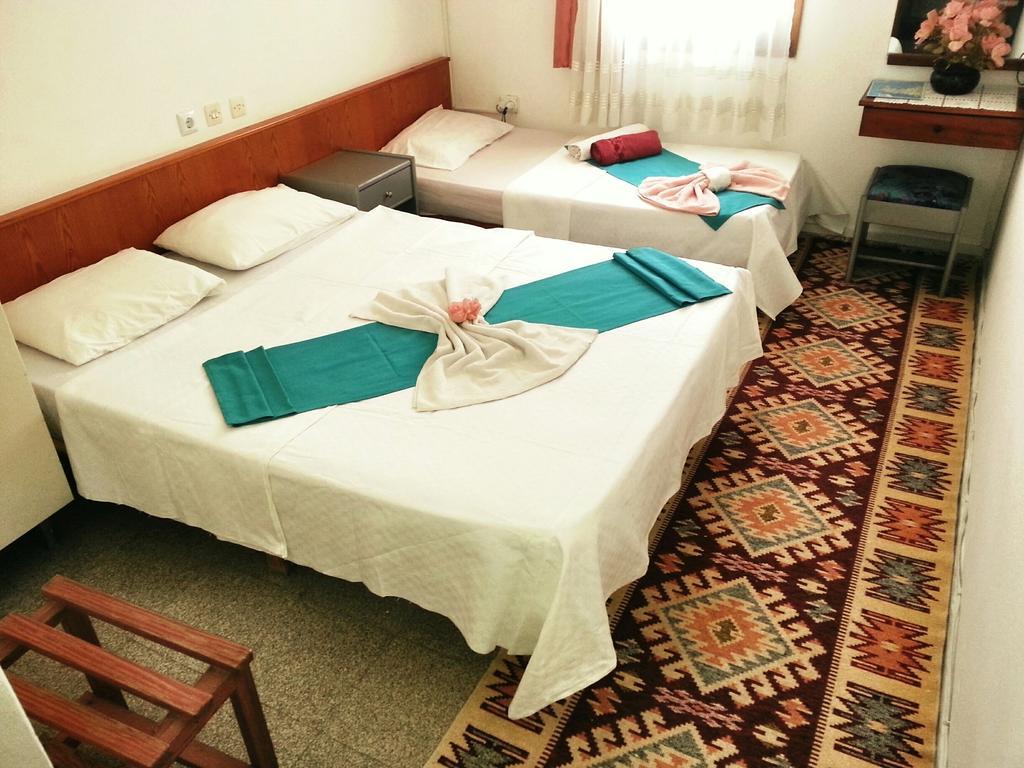Parmis Rooms Çeşme Værelse billede