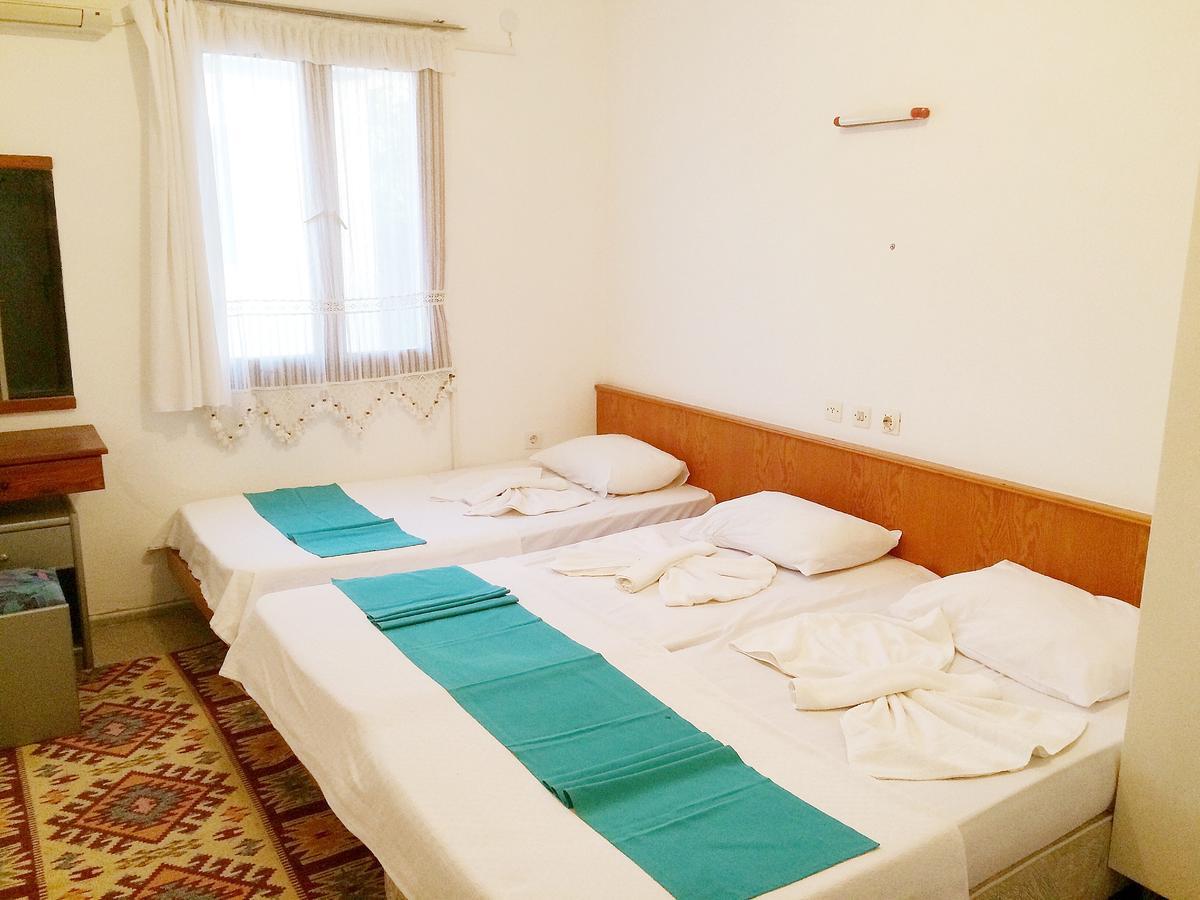 Parmis Rooms Çeşme Eksteriør billede