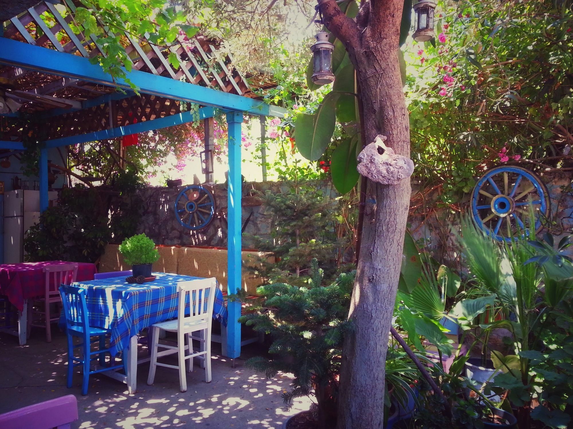 Parmis Rooms Çeşme Eksteriør billede