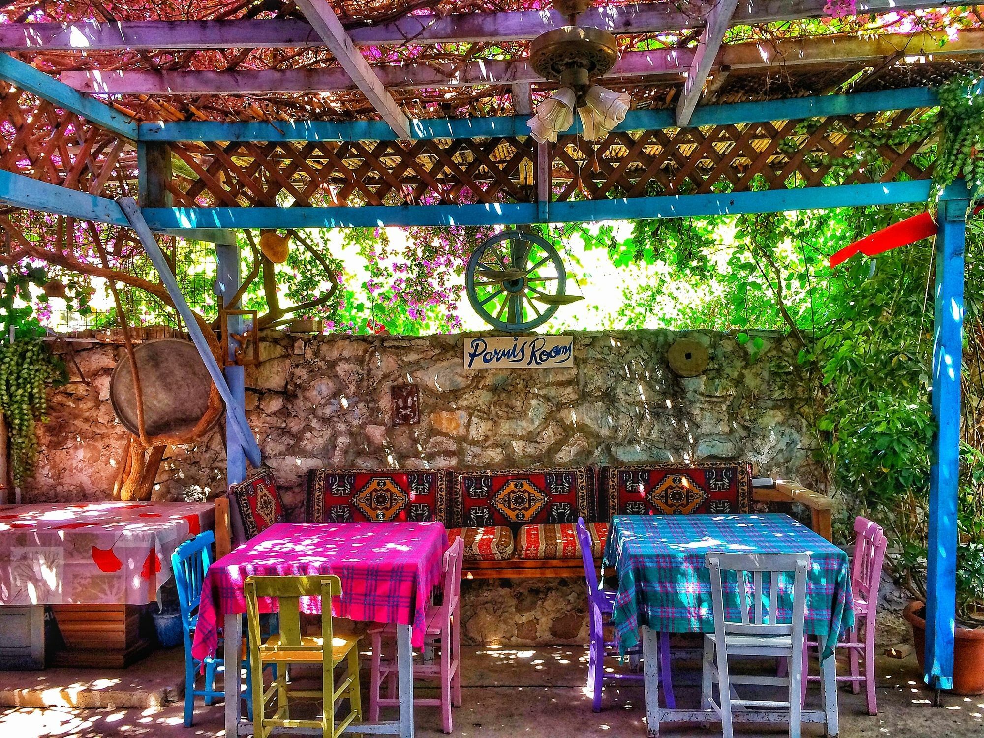 Parmis Rooms Çeşme Eksteriør billede