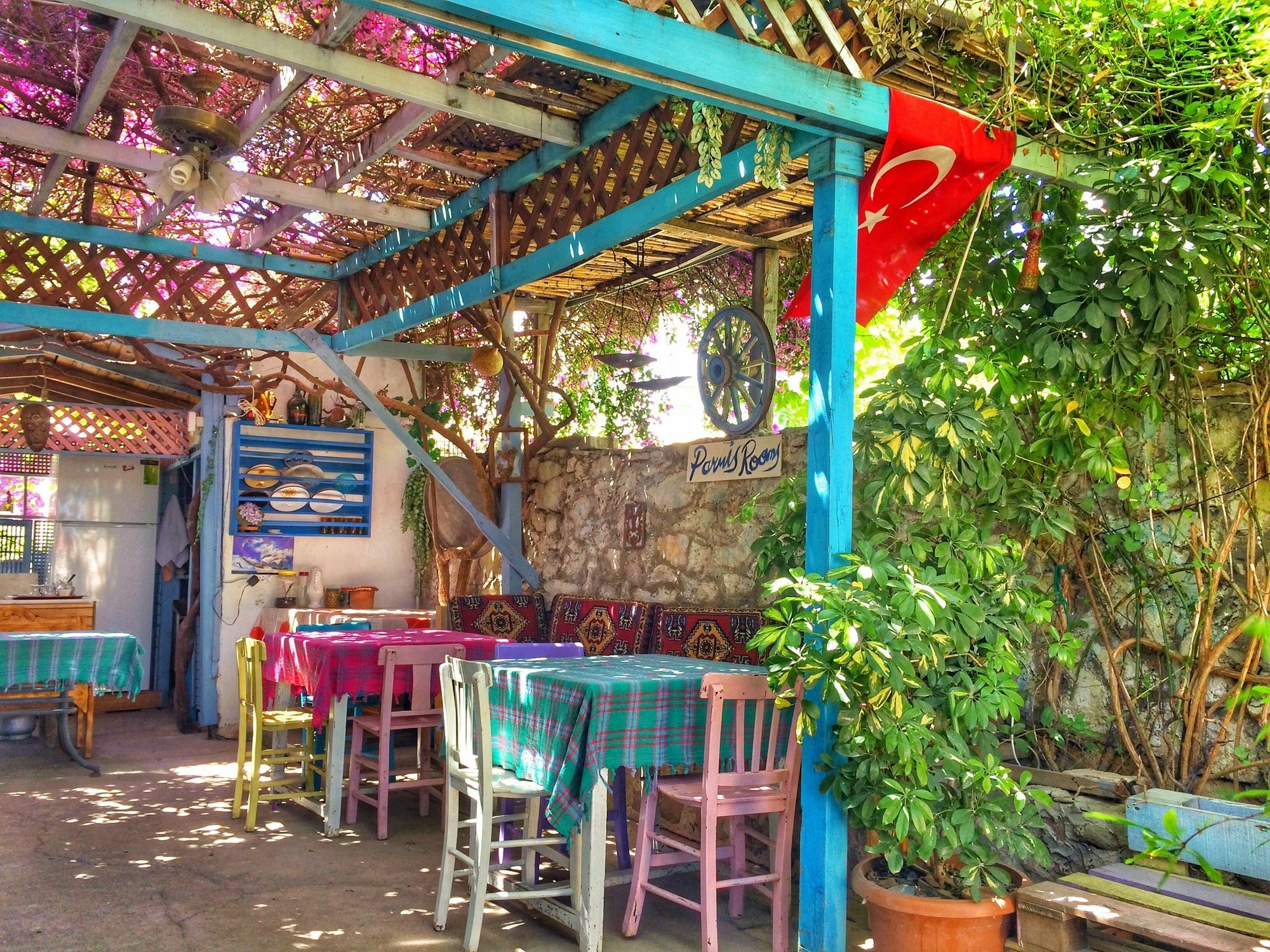 Parmis Rooms Çeşme Eksteriør billede